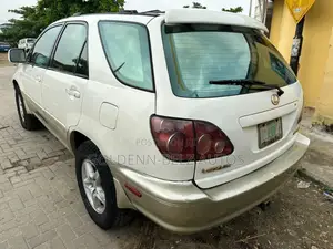 Lexus RX 2001 White