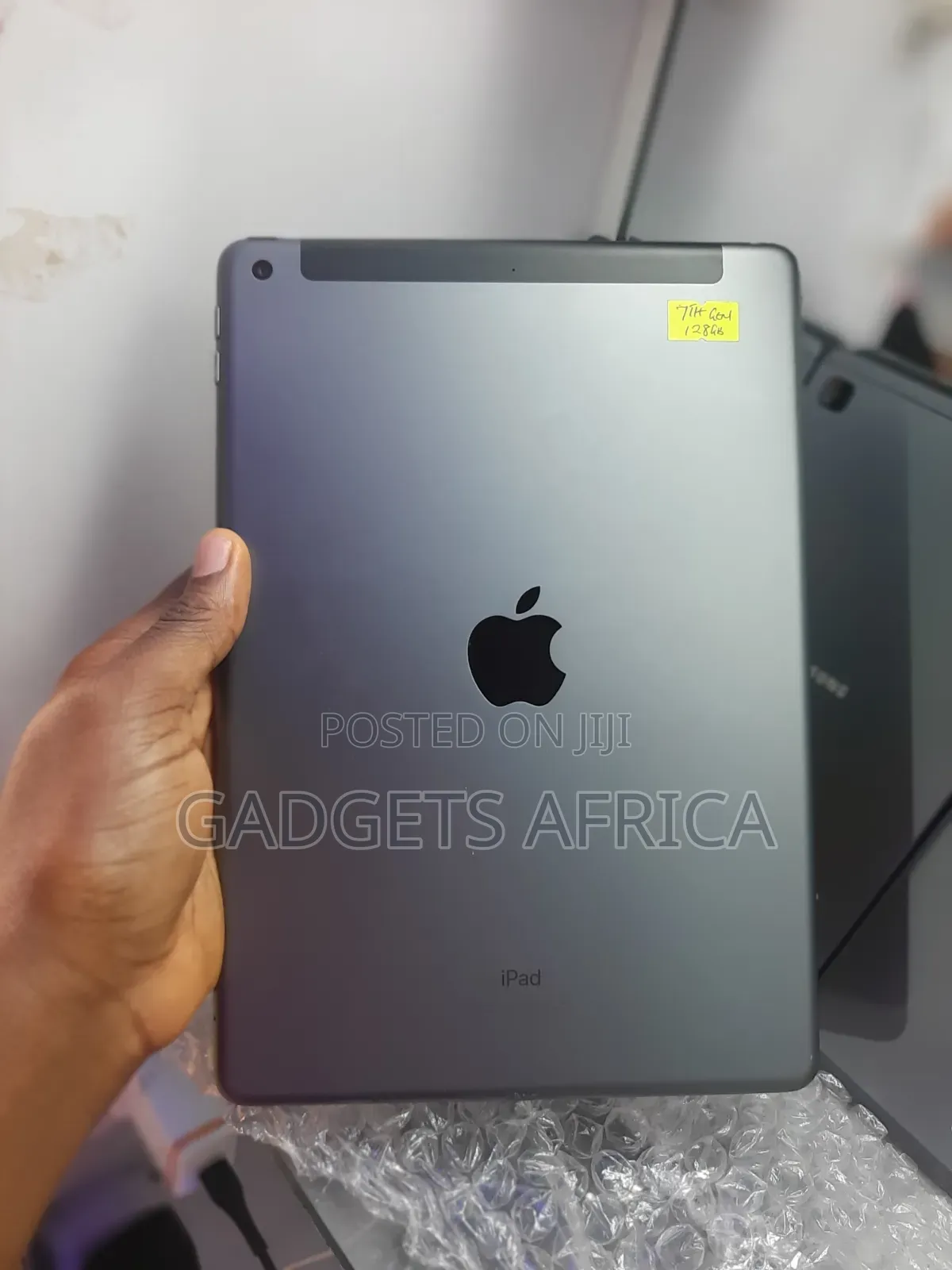 Apple iPad 10.2 (2019) 128 GB Gray