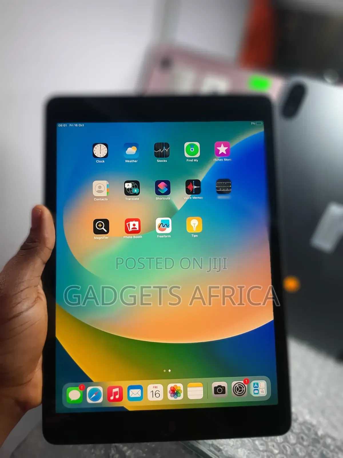 Apple iPad 10.2 (2019) 128 GB Gray