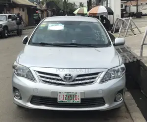 Toyota Corolla 2013 Silver