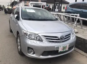 Toyota Corolla 2013 Silver