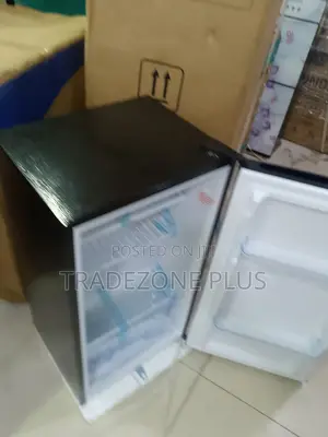 Royal Refrigerator 105L – Suitable for Office Refreshment Areas