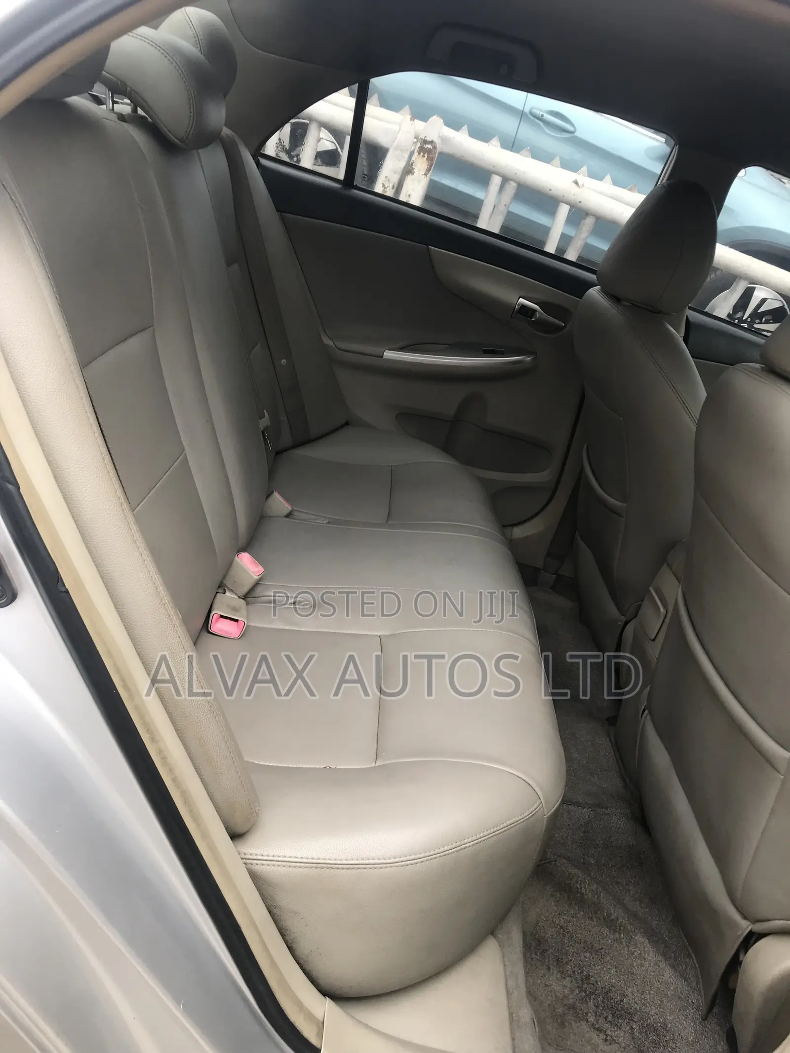 Toyota Corolla 2013 Silver