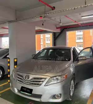 Toyota Camry 2011 Silver