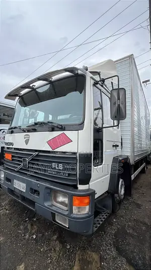 Volvo Fl6 12 Box Truck (Container Body)