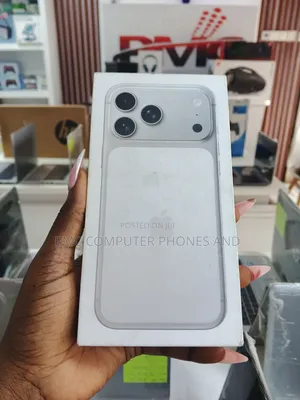 New Apple iPhone 17 Pro Max 256 GB Silver