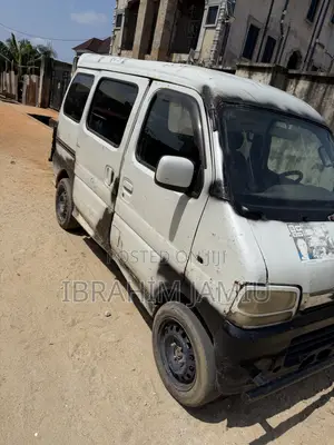 Suzuki APV Minibus 1992 White