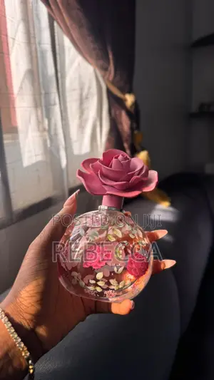 Layaan Perfume
