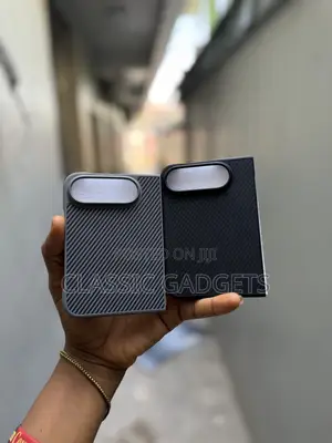 Solid Kevlar Case With Screen Protector for iPhone Duo