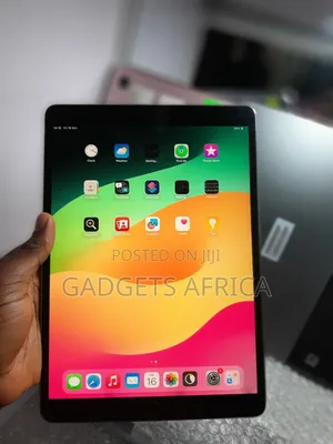 Apple iPad Pro 10.5 (2017) 256 GB Gray