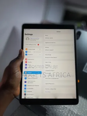 Apple iPad Pro 10.5 (2017) 256 GB Gray