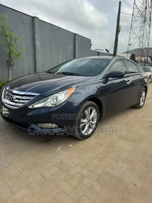 Hyundai Sonata Limited Sedan FWD (2.4L 4cyl 6A) 2011 Blue