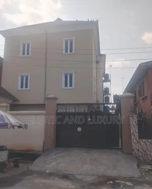 Mini Flat in Adekunle for rent