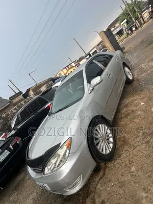 Toyota Camry 2004 Silver