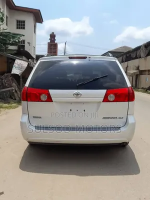 Toyota Sienna XLE Limited AWD 2006 White