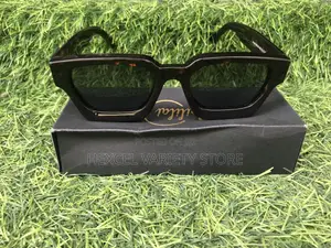 Luxury Unisex Geometric Sunglasses – Black
