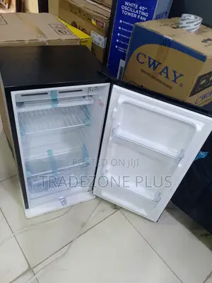 Royal 105L Refrigerator – Practical, Compact and Convenient