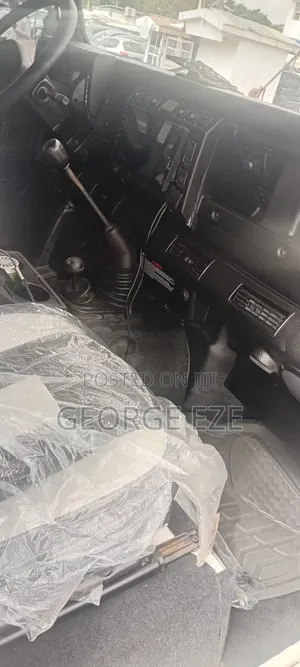 Land Rover Defender 2012 White