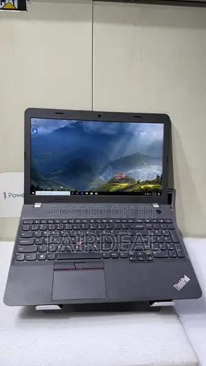 Laptop Lenovo ThinkPad E545 8GB Intel Core i3 HDD 500GB