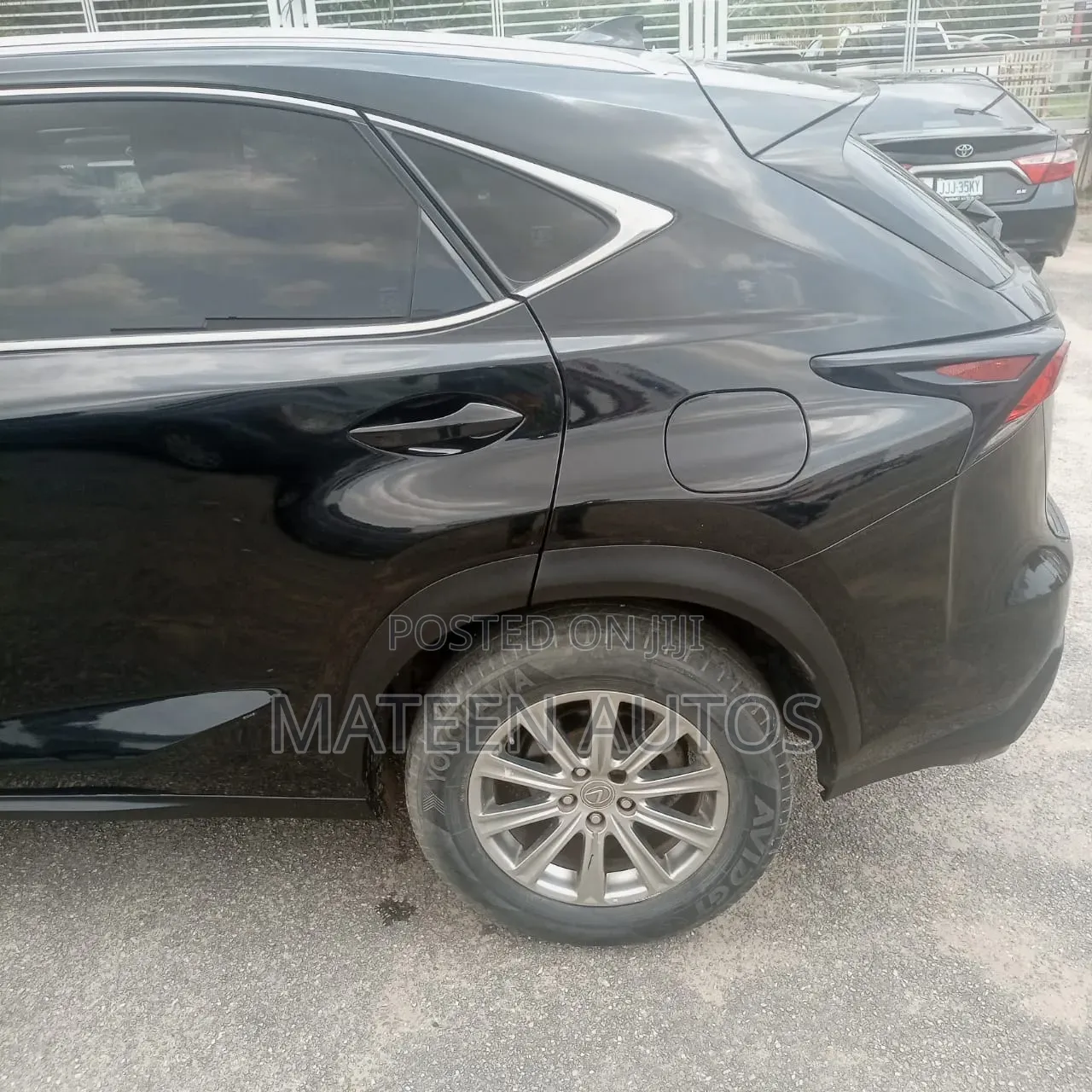 Lexus NX 200 FWD 2016 Black