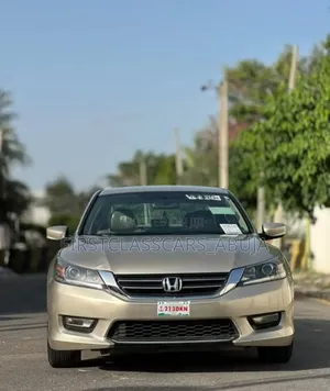 Honda Accord LX 4dr Sedan FWD (2.4L 4cyl 2A) 2013 Gold