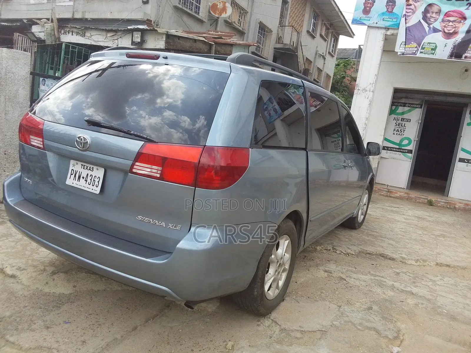 Toyota Sienna 2004 Blue