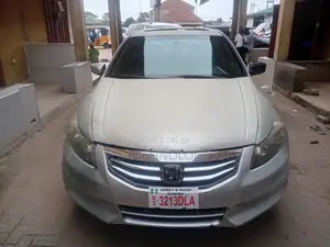 Honda Accord 2.2 DTEC Sedan 2012 Silver