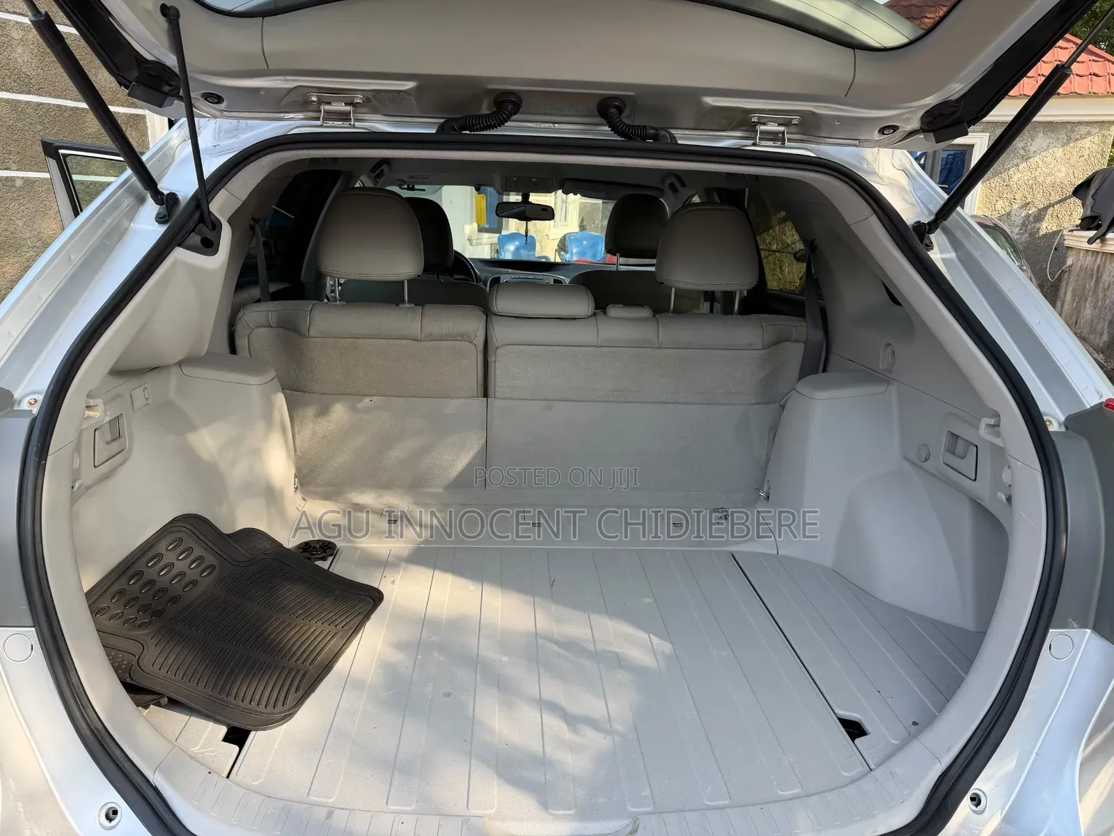 Toyota Venza 2011 Silver
