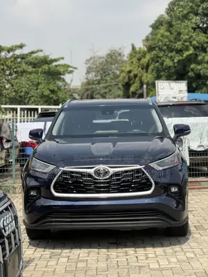 Toyota Highlander 2020 Blue