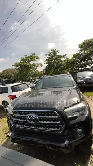 Toyota Tacoma 2017 Black