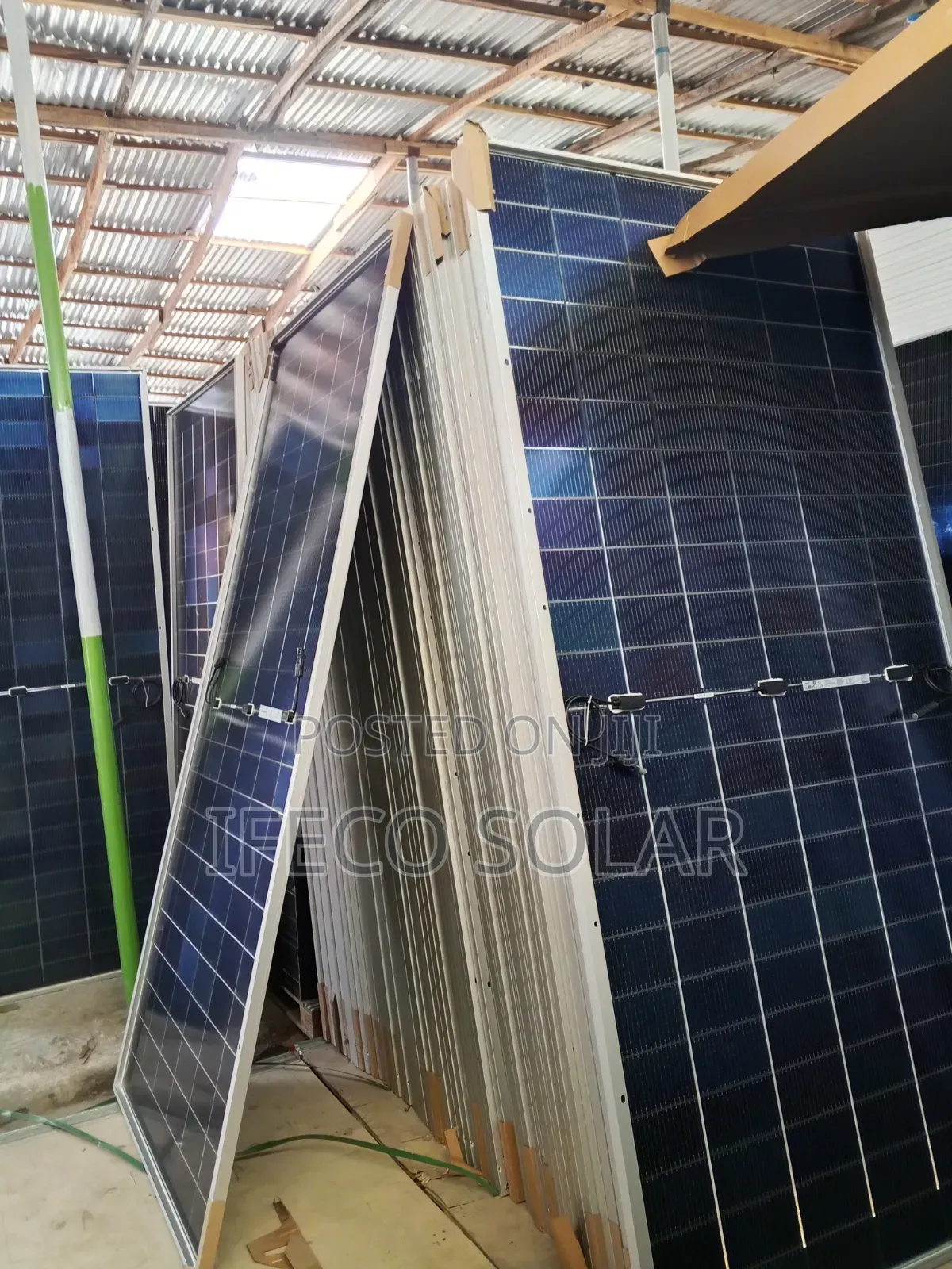 Jinko 615w Solar Panels