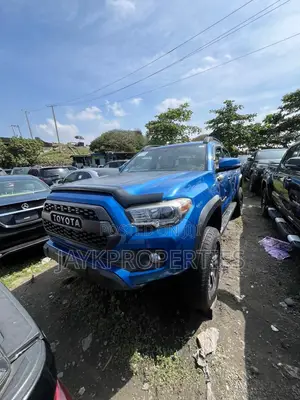 Toyota Tacoma 2017 Blue