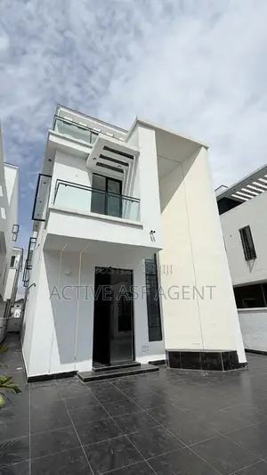 5bdrm Duplex in Danfoil Garden, Chevron for sale