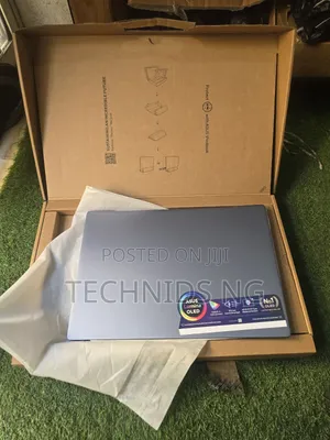 New Laptop Asus Vivobook 15 OLED 1GB Intel Core Ultra 7 SSD 1T