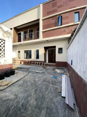2bdrm Block of Flats in Fadeyi for rent