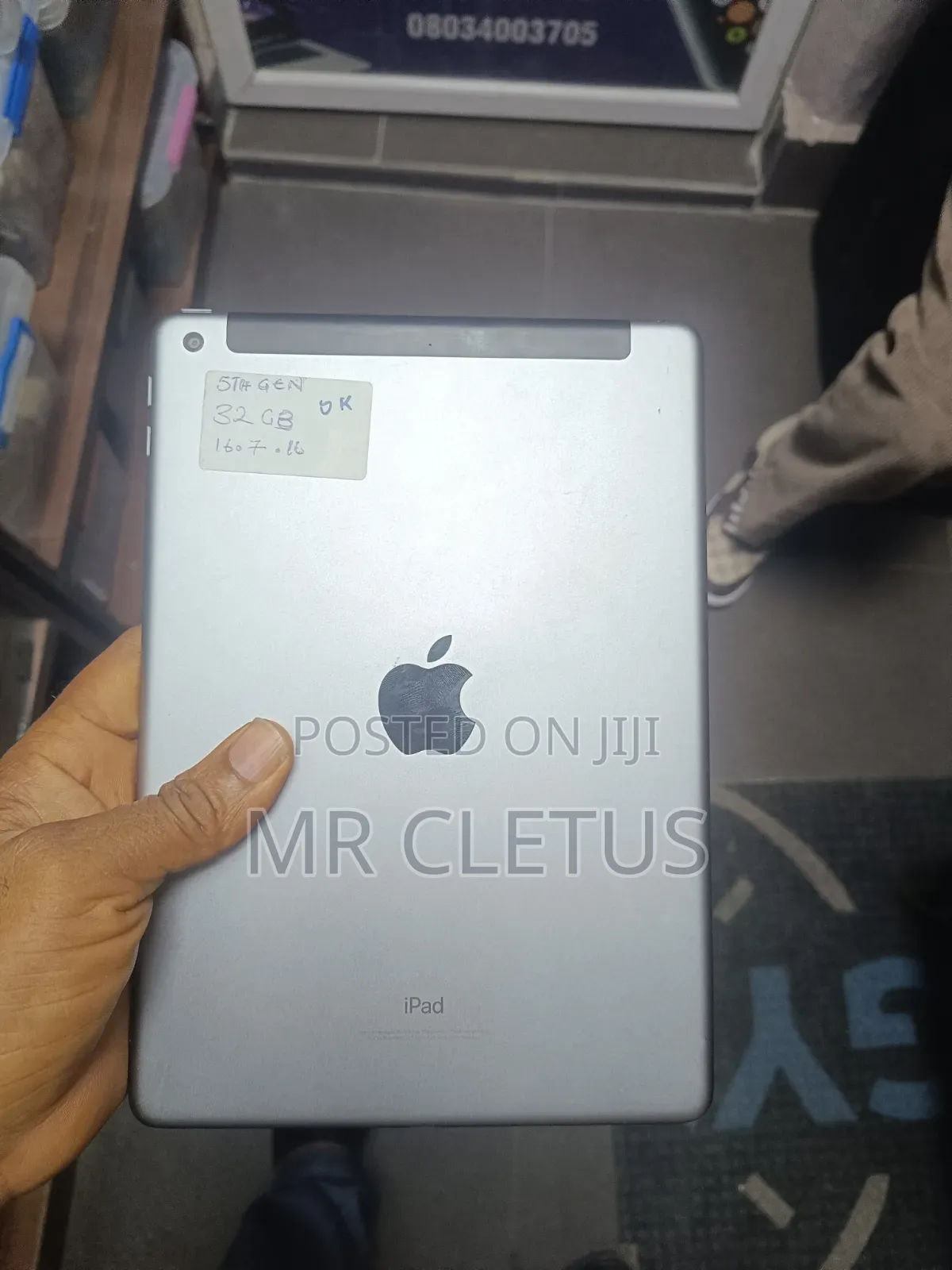 Apple iPad 5 (2022) 32 GB Silver