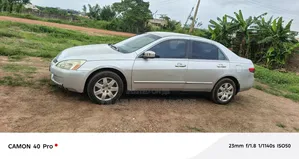 Honda Accord 2005 Silver