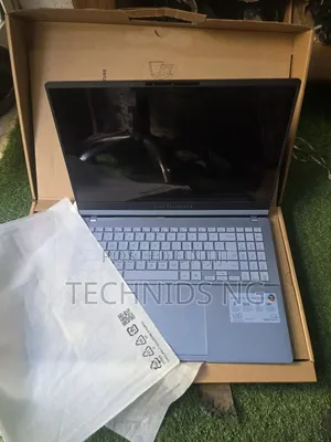 New Laptop Asus Vivobook 15 OLED 1GB Intel Core Ultra 7 SSD 1T