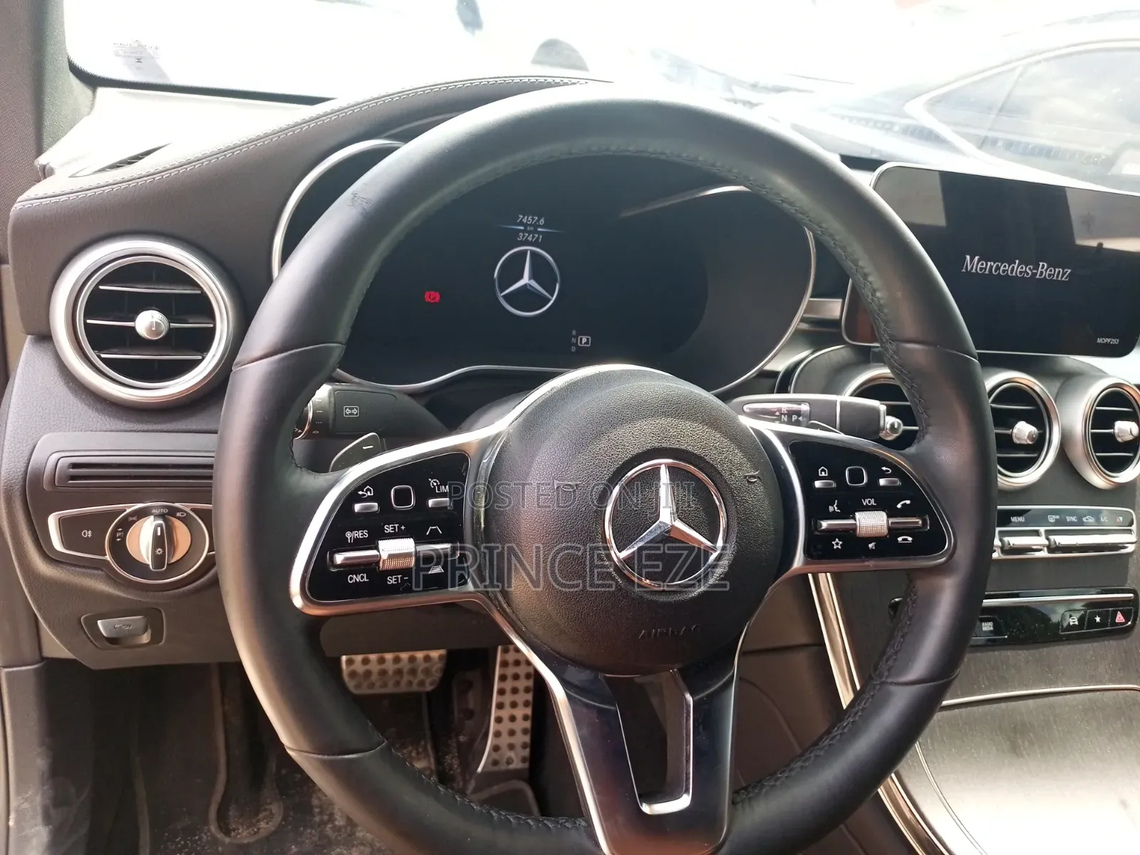 Mercedes-Benz GLC-Class 2017 Black