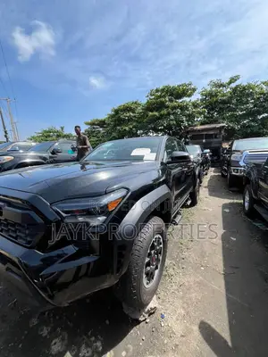 Toyota Tacoma 2025 Black