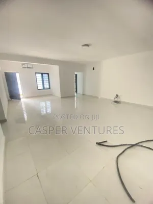3bdrm Apartment in Ilaje for sale
