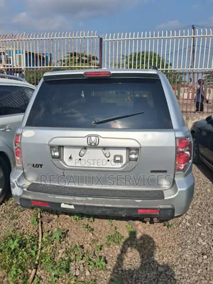 Honda Pilot 2006 Silver