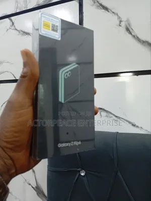 New Samsung Galaxy Z Flip6 512 GB Black