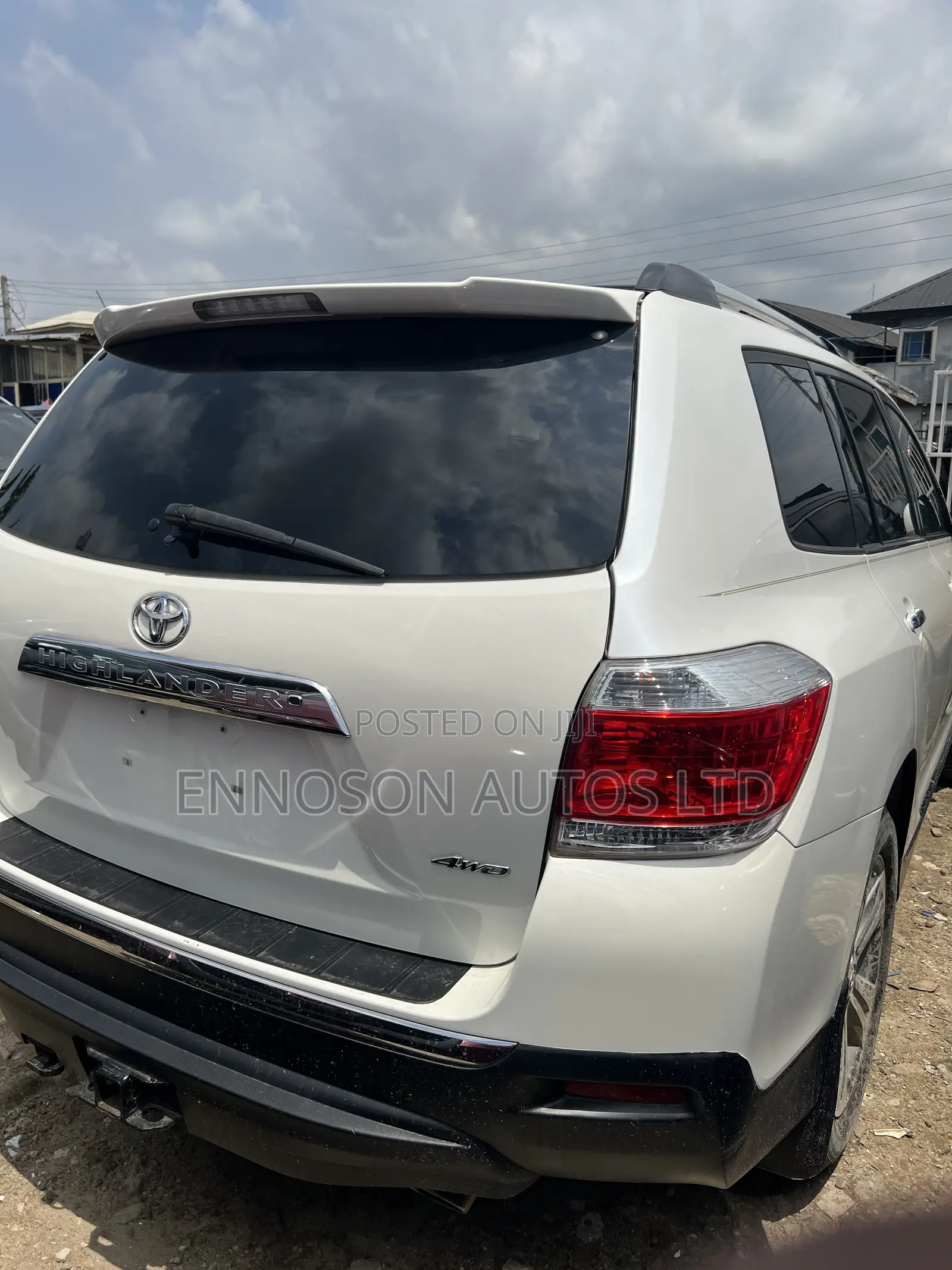 Toyota Highlander Limited 2012 White
