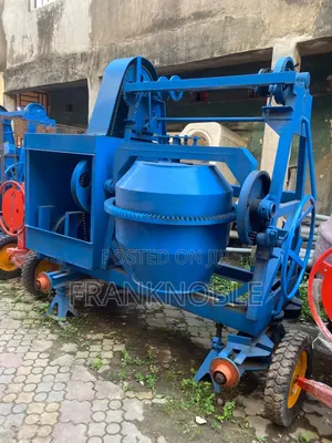 Concrete Mixer With Lifting Hoist