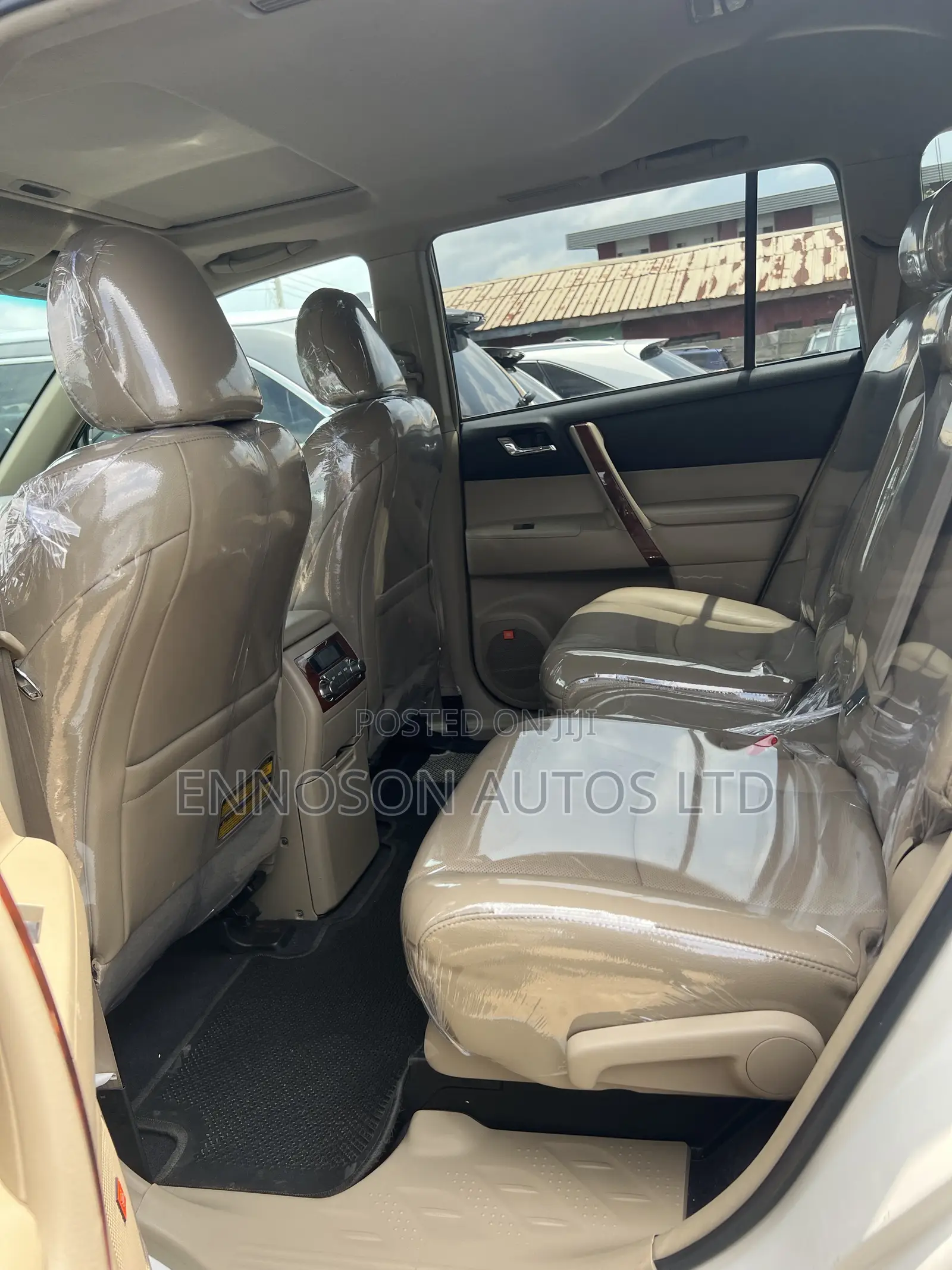 Toyota Highlander Limited 2012 White