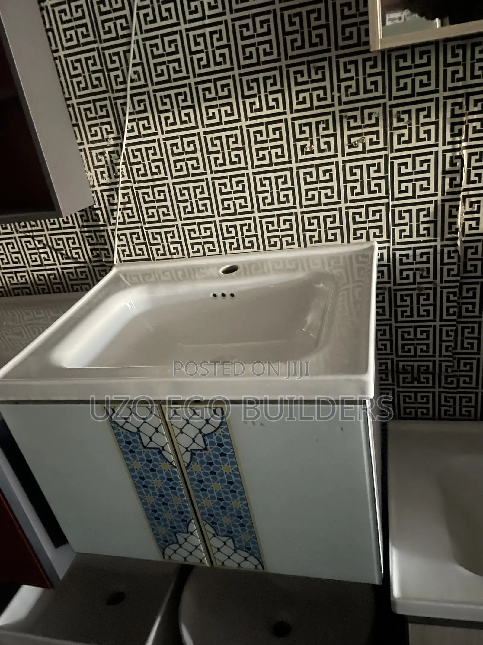 Cabinate Basin
