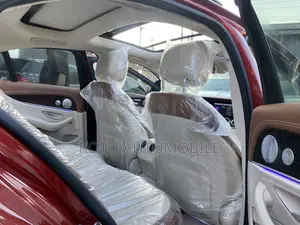 Mercedes-Benz E350 2020 Red
