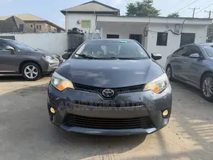 Toyota Corolla LE Plus 4dr Sedan (1.8L 4cyl CVT) 2015 Gray