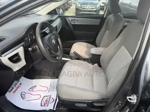 Toyota Corolla LE Plus 4dr Sedan (1.8L 4cyl CVT) 2015 Gray